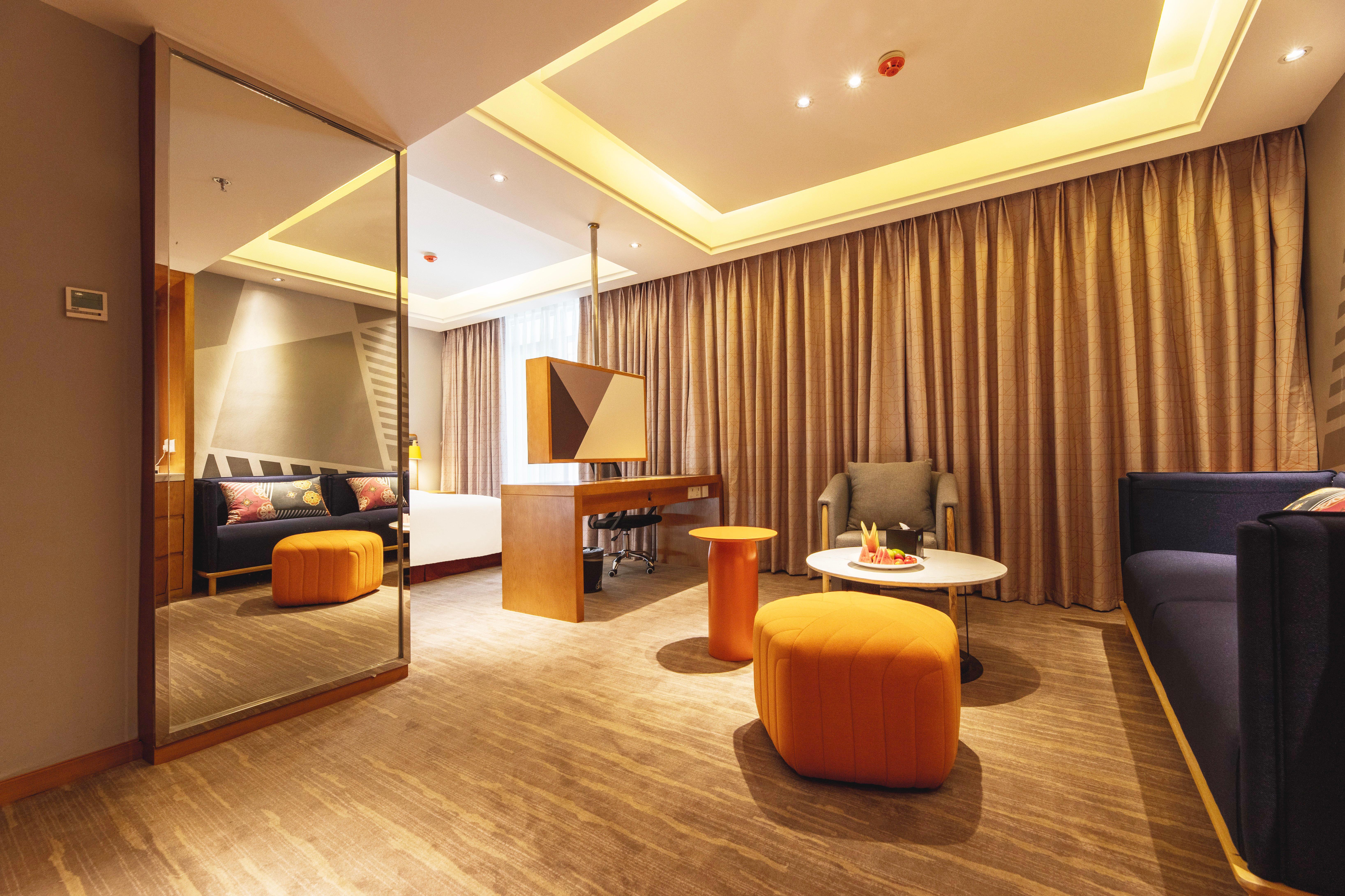 Holiday Inn Express Daocheng Yading Exterior foto