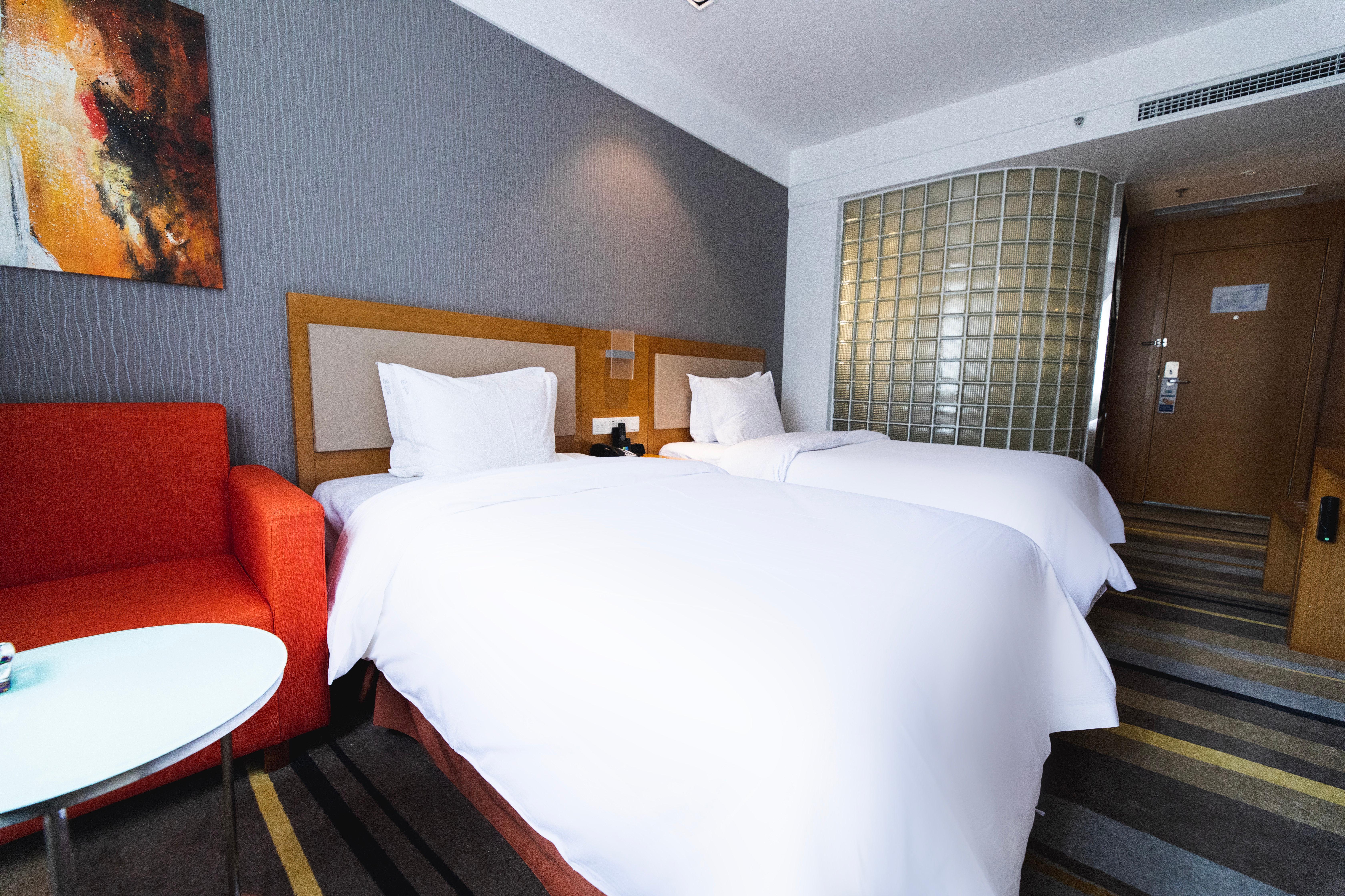 Holiday Inn Express Daocheng Yading Exterior foto