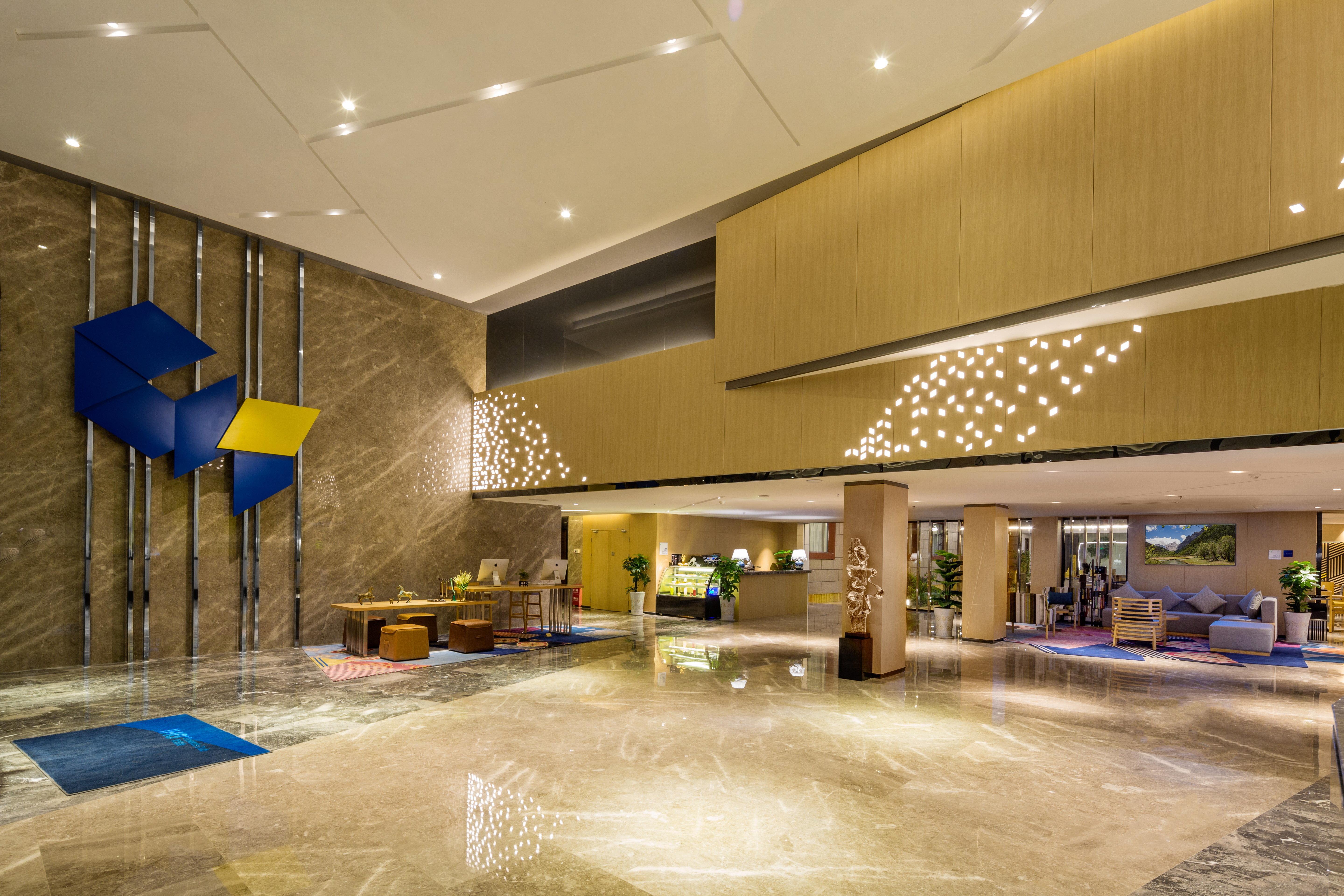Holiday Inn Express Daocheng Yading Exterior foto