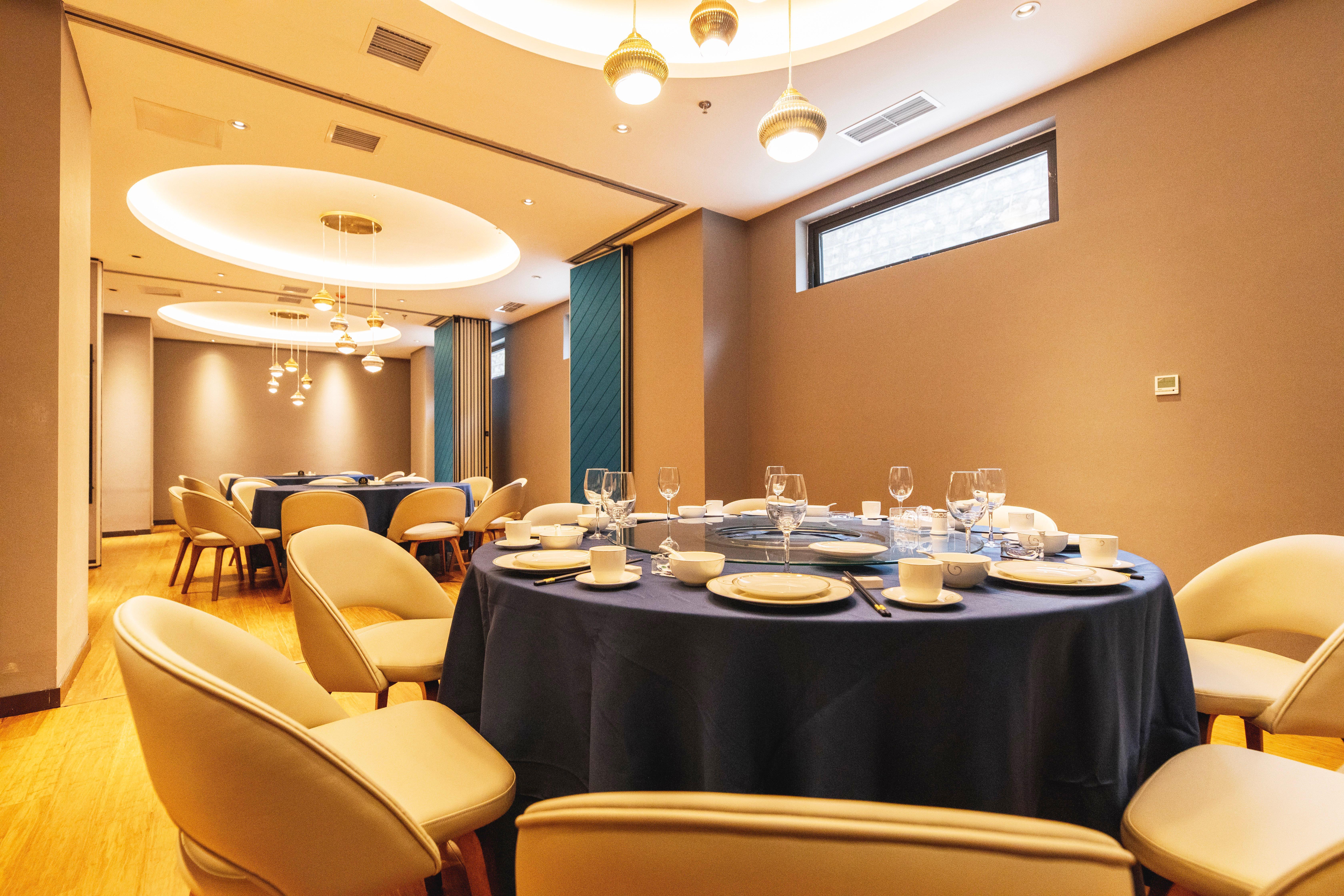 Holiday Inn Express Daocheng Yading Exterior foto